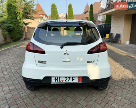 Белый Мицубиси Кольт, объемом двигателя 1.3 л и пробегом 87 тыс. км за 5550 $, фото 3 на Automoto.ua