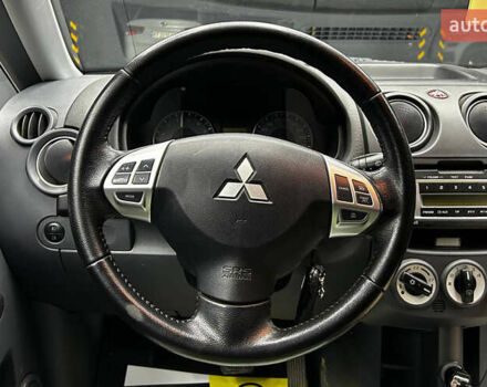 Білий Міцубісі Кольт, об'ємом двигуна 1.33 л та пробігом 138 тис. км за 7200 $, фото 7 на Automoto.ua