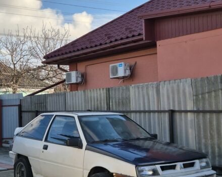 Білий Міцубісі Кольт, об'ємом двигуна 0 л та пробігом 100 тис. км за 800 $, фото 1 на Automoto.ua