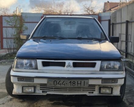 Білий Міцубісі Кольт, об'ємом двигуна 0 л та пробігом 100 тис. км за 800 $, фото 3 на Automoto.ua