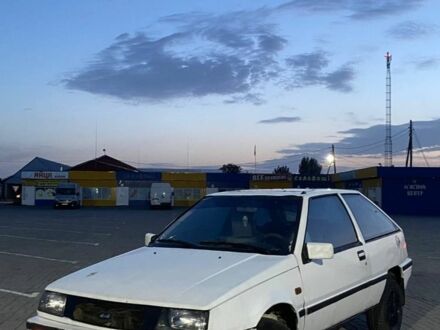 Міцубісі Кольт 1987 у Житомирі на Automoto.ua Білий Міцубісі Кольт, об'ємом двигуна 1.2 л та пробігом 220 тис. км за 450 $, фото 1 на Automoto.ua