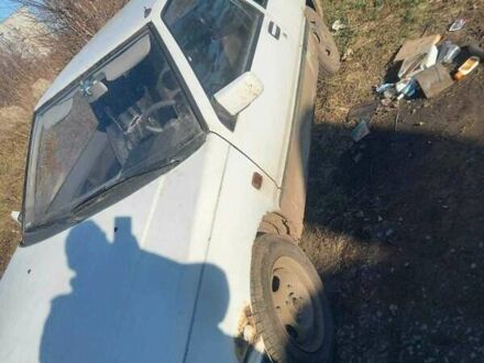 Білий Міцубісі Кольт, об'ємом двигуна 1.2 л та пробігом 215 тис. км за 284 $, фото 1 на Automoto.ua