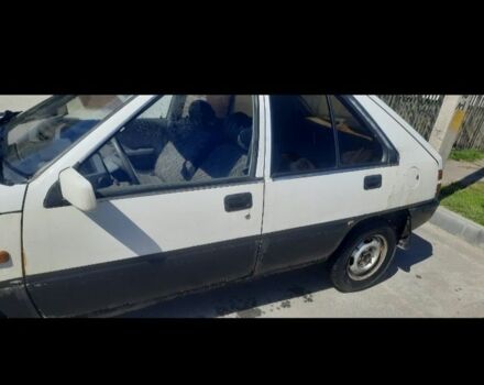 Білий Міцубісі Кольт, об'ємом двигуна 1.5 л та пробігом 2 тис. км за 600 $, фото 1 на Automoto.ua