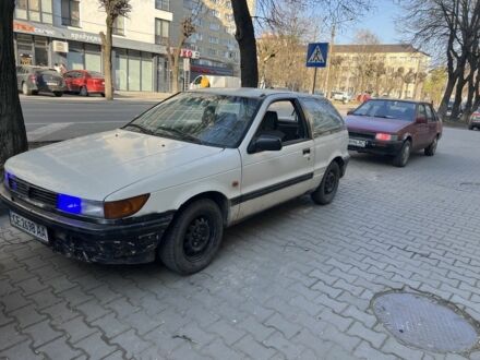 Міцубісі Кольт 1991 у Івано-Франківську на Automoto.ua Білий Міцубісі Кольт, об'ємом двигуна 1.3 л та пробігом 250 тис. км за 400 $, фото 1 на Automoto.ua