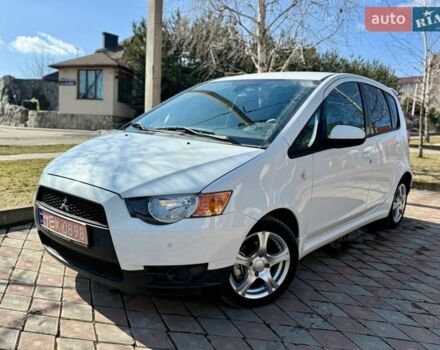 Белый Мицубиси Кольт, объемом двигателя 1.3 л и пробегом 125 тыс. км за 6100 $, фото 1 на Automoto.ua