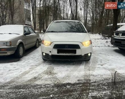 Білий Міцубісі Кольт, об'ємом двигуна 1.33 л та пробігом 280 тис. км за 3600 $, фото 1 на Automoto.ua