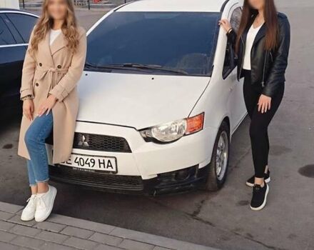 Белый Мицубиси Кольт, объемом двигателя 1.1 л и пробегом 199 тыс. км за 4510 $, фото 1 на Automoto.ua