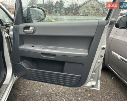 Бежевый Мицубиси Кольт, объемом двигателя 1.3 л и пробегом 189 тыс. км за 3850 $, фото 16 на Automoto.ua