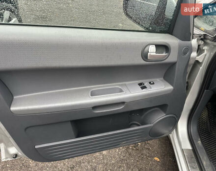 Бежевый Мицубиси Кольт, объемом двигателя 1.3 л и пробегом 189 тыс. км за 3850 $, фото 12 на Automoto.ua