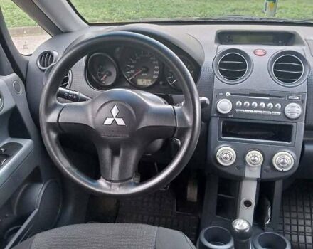 Бежевый Мицубиси Кольт, объемом двигателя 1.33 л и пробегом 280 тыс. км за 3900 $, фото 4 на Automoto.ua