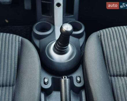 Міцубісі Кольт 2008 у Одесі на Automoto.ua Бежевий Міцубісі Кольт, об'ємом двигуна 1.33 л та пробігом 138 тис. км за 5000 $, фото 24 на Automoto.ua