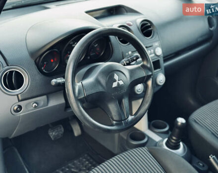 Міцубісі Кольт 2008 у Одесі на Automoto.ua Бежевий Міцубісі Кольт, об'ємом двигуна 1.33 л та пробігом 138 тис. км за 5000 $, фото 15 на Automoto.ua