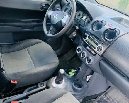 Бежевий Міцубісі Кольт, об'ємом двигуна 1.33 л та пробігом 160 тис. км за 5600 $, фото 8 на Automoto.ua