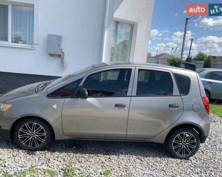Бежевий Міцубісі Кольт, об'ємом двигуна 1.33 л та пробігом 160 тис. км за 5600 $, фото 3 на Automoto.ua
