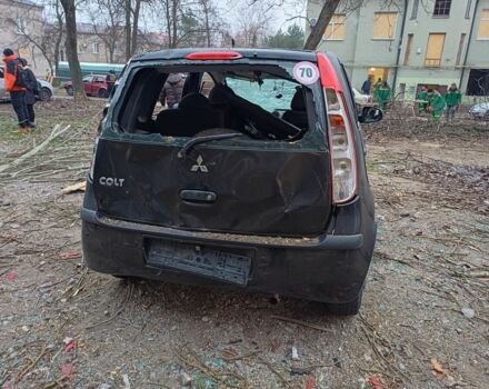 Черный Мицубиси Кольт, объемом двигателя 1.3 л и пробегом 215 тыс. км за 1183 $, фото 1 на Automoto.ua