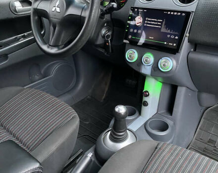 Черный Мицубиси Кольт, объемом двигателя 1.3 л и пробегом 114 тыс. км за 4000 $, фото 22 на Automoto.ua