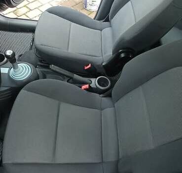 Міцубісі Кольт 2005 у Житомирі на Automoto.ua Чорний Міцубісі Кольт, об'ємом двигуна 1.33 л та пробігом 156 тис. км за 3598 $, фото 48 на Automoto.ua