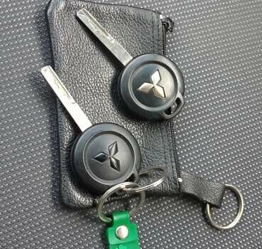 Міцубісі Кольт 2005 у Житомирі на Automoto.ua Чорний Міцубісі Кольт, об'ємом двигуна 1.33 л та пробігом 156 тис. км за 3598 $, фото 10 на Automoto.ua