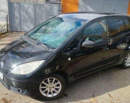 Черный Мицубиси Кольт, объемом двигателя 1.3 л и пробегом 215 тыс. км за 4300 $, фото 6 на Automoto.ua