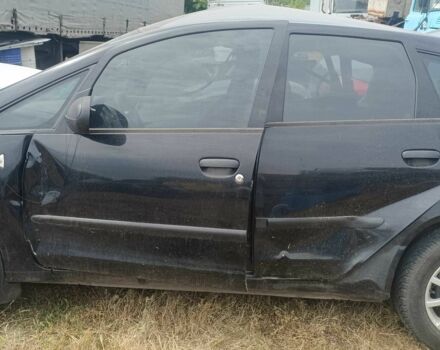 Чорний Міцубісі Кольт, об'ємом двигуна 1.3 л та пробігом 200 тис. км за 500 $, фото 2 на Automoto.ua