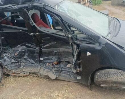 Чорний Міцубісі Кольт, об'ємом двигуна 1.3 л та пробігом 200 тис. км за 500 $, фото 3 на Automoto.ua