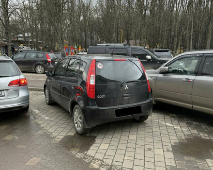 Черный Мицубиси Кольт, объемом двигателя 1.33 л и пробегом 173 тыс. км за 4200 $, фото 3 на Automoto.ua