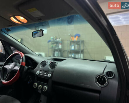 Черный Мицубиси Кольт, объемом двигателя 1.33 л и пробегом 223 тыс. км за 3750 $, фото 6 на Automoto.ua