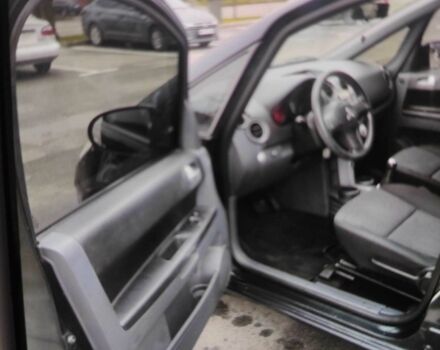 Чорний Міцубісі Кольт, об'ємом двигуна 1.3 л та пробігом 184 тис. км за 5000 $, фото 7 на Automoto.ua