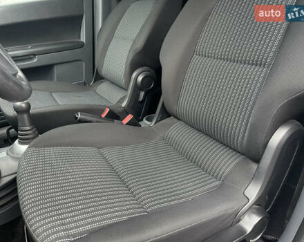 Чорний Міцубісі Кольт, об'ємом двигуна 1.3 л та пробігом 184 тис. км за 5000 $, фото 13 на Automoto.ua