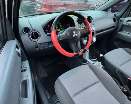 Черный Мицубиси Кольт, объемом двигателя 1.3 л и пробегом 154 тыс. км за 4700 $, фото 8 на Automoto.ua