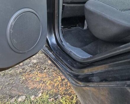 Чорний Міцубісі Кольт, об'ємом двигуна 1.33 л та пробігом 184 тис. км за 5000 $, фото 8 на Automoto.ua