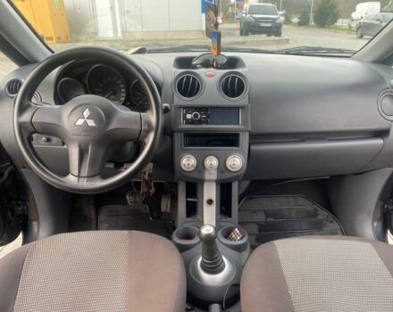 Черный Мицубиси Кольт, объемом двигателя 1.3 л и пробегом 213 тыс. км за 3700 $, фото 5 на Automoto.ua