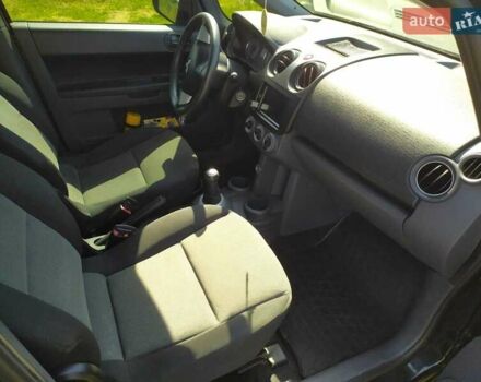 Черный Мицубиси Кольт, объемом двигателя 1.3 л и пробегом 106 тыс. км за 5500 $, фото 6 на Automoto.ua