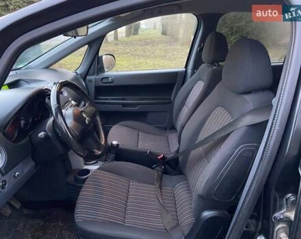 Черный Мицубиси Кольт, объемом двигателя 1.33 л и пробегом 133 тыс. км за 4000 $, фото 7 на Automoto.ua