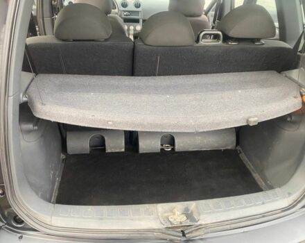 Черный Мицубиси Кольт, объемом двигателя 1.3 л и пробегом 213 тыс. км за 3700 $, фото 7 на Automoto.ua