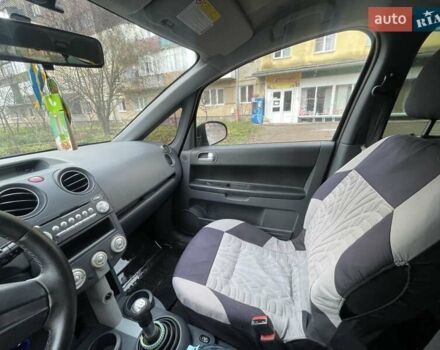 Чорний Міцубісі Кольт, об'ємом двигуна 1.33 л та пробігом 217 тис. км за 4000 $, фото 3 на Automoto.ua