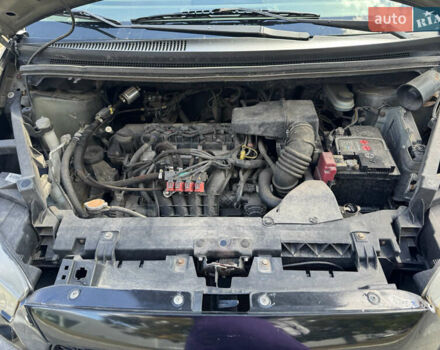 Черный Мицубиси Кольт, объемом двигателя 1.3 л и пробегом 259 тыс. км за 4600 $, фото 7 на Automoto.ua