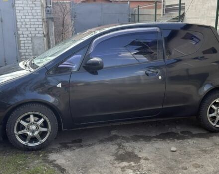 Черный Мицубиси Кольт, объемом двигателя 1.3 л и пробегом 110 тыс. км за 5900 $, фото 5 на Automoto.ua