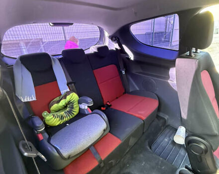 Черный Мицубиси Кольт, объемом двигателя 1.33 л и пробегом 130 тыс. км за 5700 $, фото 6 на Automoto.ua