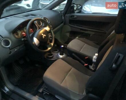 Черный Мицубиси Кольт, объемом двигателя 1.33 л и пробегом 140 тыс. км за 5300 $, фото 4 на Automoto.ua