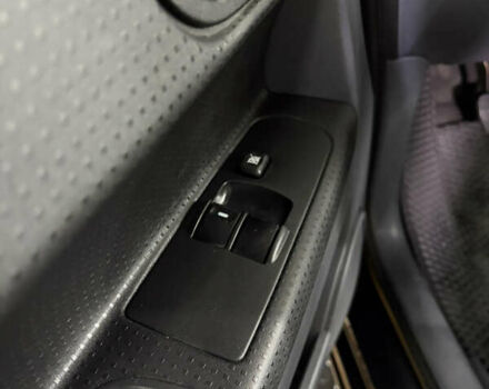 Черный Мицубиси Кольт, объемом двигателя 1.33 л и пробегом 210 тыс. км за 4500 $, фото 16 на Automoto.ua