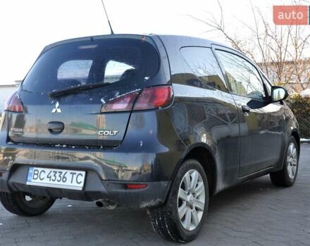 Черный Мицубиси Кольт, объемом двигателя 1.12 л и пробегом 251 тыс. км за 3800 $, фото 7 на Automoto.ua