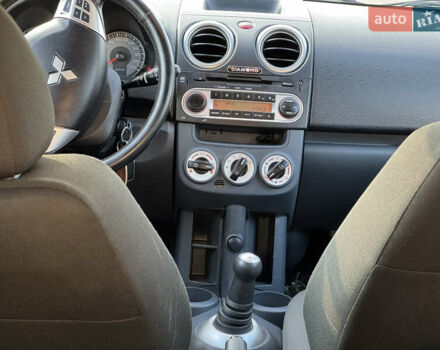 Чорний Міцубісі Кольт, об'ємом двигуна 1.3 л та пробігом 170 тис. км за 7100 $, фото 9 на Automoto.ua