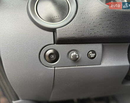 Черный Мицубиси Кольт, объемом двигателя 1.3 л и пробегом 173 тыс. км за 5800 $, фото 15 на Automoto.ua