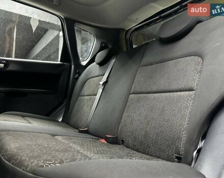 Черный Мицубиси Кольт, объемом двигателя 1.1 л и пробегом 140 тыс. км за 5600 $, фото 14 на Automoto.ua