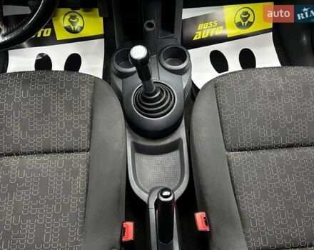 Черный Мицубиси Кольт, объемом двигателя 1.1 л и пробегом 140 тыс. км за 5600 $, фото 12 на Automoto.ua