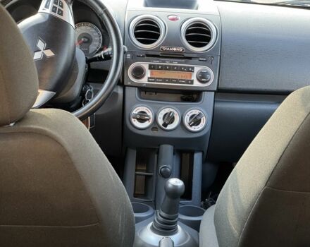 Черный Мицубиси Кольт, объемом двигателя 1.3 л и пробегом 170 тыс. км за 7100 $, фото 7 на Automoto.ua