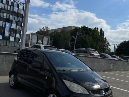 Мицубиси Кольт 2005 в Харькове на Automoto.ua Черный Мицубиси Кольт, объемом двигателя 1.33 л и пробегом 280 тыс. км за 3500 $, фото 1 на Automoto.ua