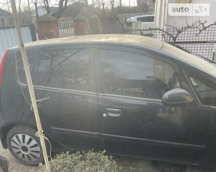 Черный Мицубиси Кольт, объемом двигателя 1.5 л и пробегом 250 тыс. км за 1600 $, фото 1 на Automoto.ua