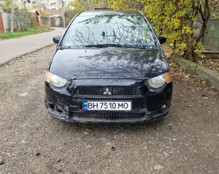 Черный Мицубиси Кольт, объемом двигателя 1.3 л и пробегом 200 тыс. км за 1100 $, фото 1 на Automoto.ua